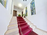 Avenue Parliament Old Town - Avenue Hotels Hotel in zona Settore 5