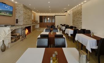 Villa Gloria Rooms & Apartments