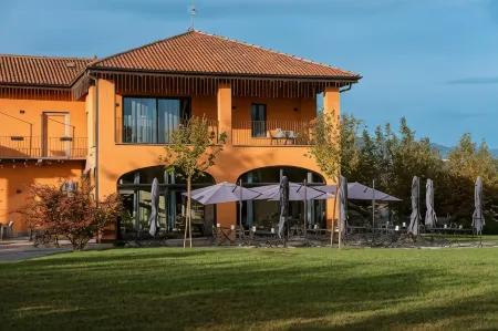 Equirelais Отели в г. Безоццо