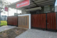 RedDoorz Near Kawasan Bandara Ahmad Yani Semarang 2