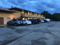 Motor Inns of America - Parkplatz