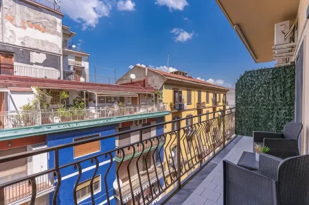 Marmolo Room Отели рядом с достопримечательностью «Piazza Garibaldi»