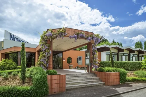Novotel Mâcon Nord – Porte de Bourgogne Hotels in Clessé