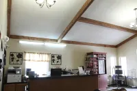 Lone Tree Inn