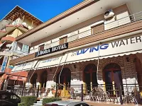 ボラホテル ジロカストラのホテル