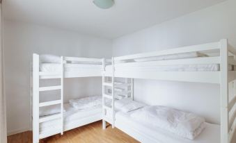 Modern Flat in Quiet Area