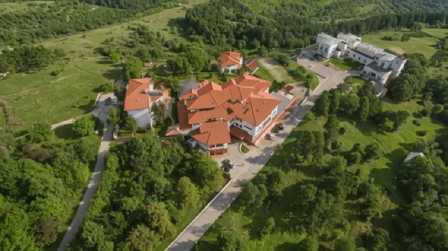 阿巴納西公園酒店 大特爾諾沃酒店