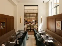 Morgan & Mees Rotterdam Отели рядом с достопримечательностью «Эмхавен»