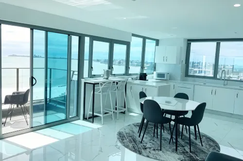 Beachfront Towers - 4 stelle