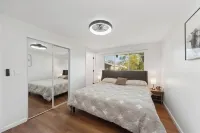 Charming 3-bedroom/ 2 Bath Single Family Home/ Schaumburg 포플러 크릭 플라자 주변 호텔