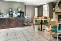 Super 8 by Wyndham Fredericksburg - breakfast