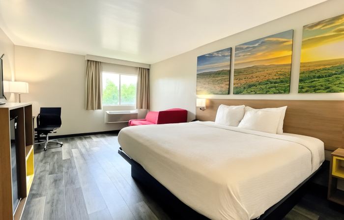Days Inn by Wyndham Columbus IN