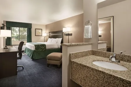 Travelodge by Wyndham Brunswick Near Frederick