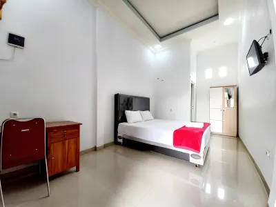 Harmony House Syariah near Alun Alun Pati Mitra RedDoorz Hotel dekat Dukuh kelingan,desa.purworejo//kec.pati,kab.pati//jateng