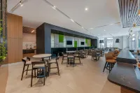 Embassy Suites by Hilton Asheville Downtown Hotels in Asheville