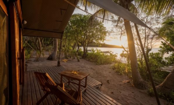 Barefoot Manta Island Resort
