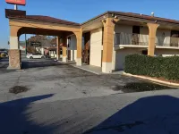 Econo Lodge Inn & Suites Griffin North - WiFi