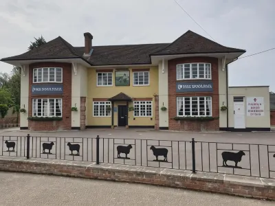 伍爾派克旅館 West Wittering Beach附近的飯店