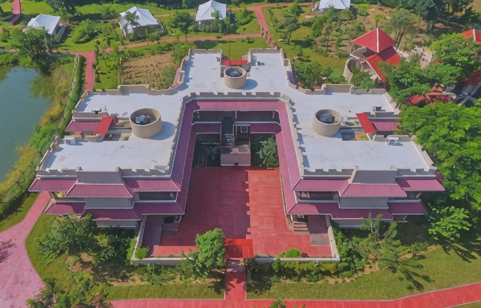 Sterling Kanha