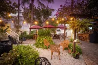 Duval Inn - Key West