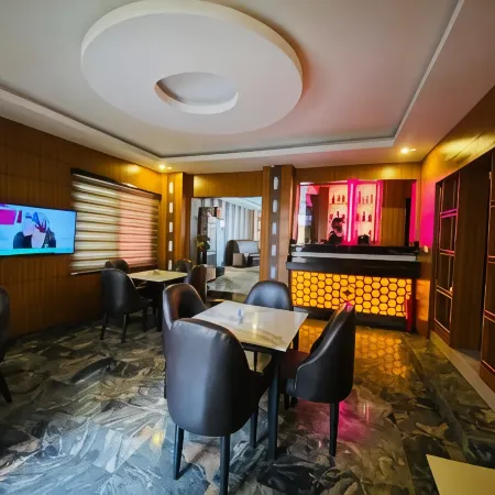 Presken Hotel @Oniru