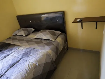 Halmahera Kostel Отели рядом с достопримечательностью «Tek Hay Kiong Temple»