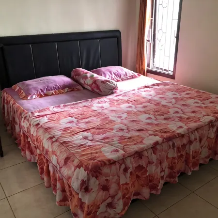 Cozy Villa Batu