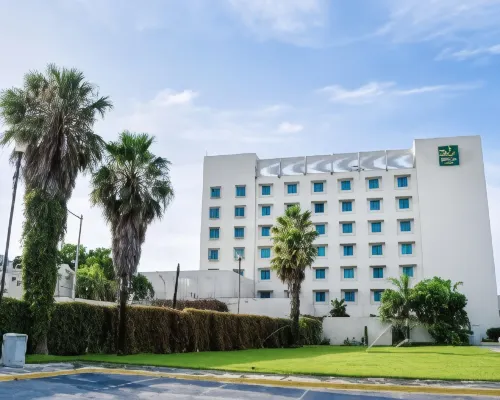 Quality Inn Monterrey la Fe Hotels in Guadalupe