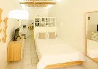 Clementine - Private Studio 50m from Centre Ville Hotels in Lauris