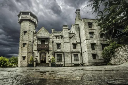 The Himalayan Отели рядом с достопримечательностью «Igloo stay sethan»