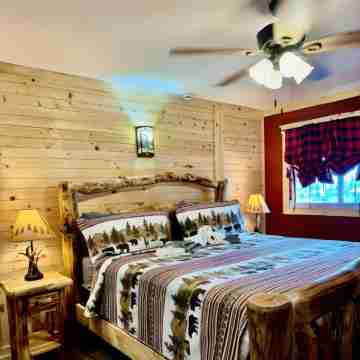 The Lake George Inn Rooms