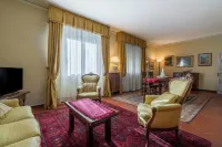 Adriana House Elegant and Bright Hotels in Scandicci