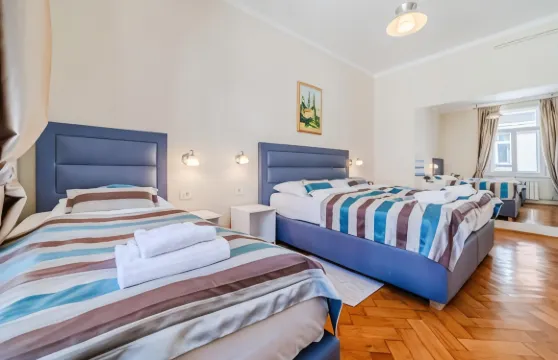 鮮花公寓及客房