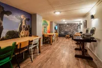 The Flying Pig Downtown