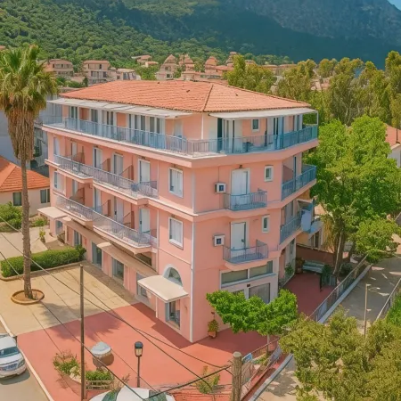 Anemos Studios & Apartments