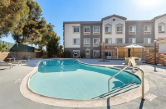 Spark by Hilton Redlands Hotels in Redlands