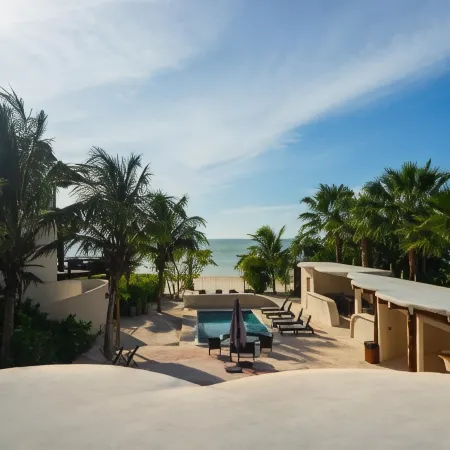 Beach Front Hotel Boutique DK House