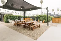 The Green Room Hotel