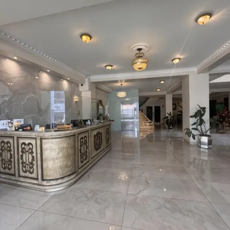 Colony Inn Hotel