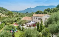 Mas de Provence en Riviera - Bed and Breakfasts
