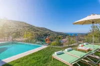 Salvator Villas & Spa Hotel - Beach