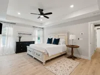 5 Min to Lakepoint! Sleeps 14. New 4 Bdrms/3.5 Bths w/ Office. Owner Managed. Hotels in Emerson