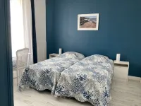 Authentic Charming 2 Bedroom House with Garden near City Center