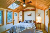 Handcrafted Log Home Near Sugarbush & MAD River Glen • Walk to Blueberry Lake
