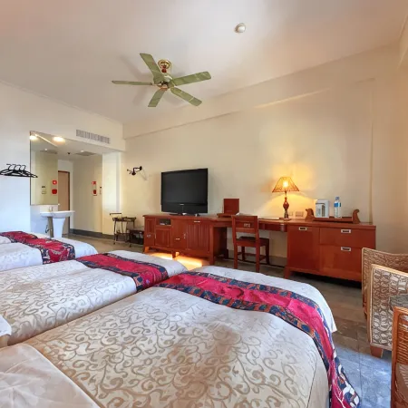 The Swanlake Villa Resort Hotel
