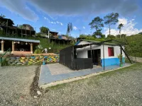 Hotel Glamping Horse Hotels in Dosquebradas