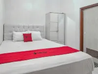 RedDoorz Syariah Near Citimall Sukabumi Hotel a Cikole