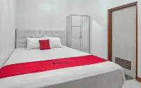 RedDoorz Syariah Near Citimall Sukabumi