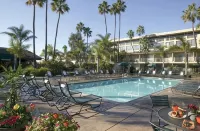 DoubleTree by Hilton San Diego Bayside