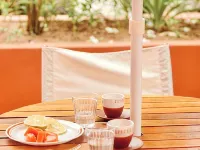 Stay at Casa Carnaval walking distance to Playa Moreno Hotels in Pampatar